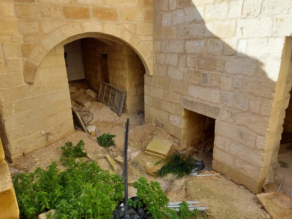 3 bed Farmhouse For Sale in Birzebbugia, Birzebbugia - thumb 12