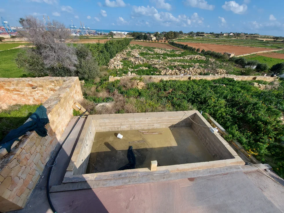 3 bed Farmhouse For Sale in Birzebbugia, Birzebbugia - thumb 2