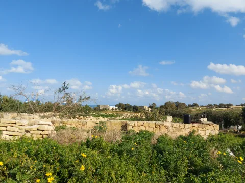 3 bed Farmhouse For Sale in Birzebbugia, Birzebbugia - thumb 3