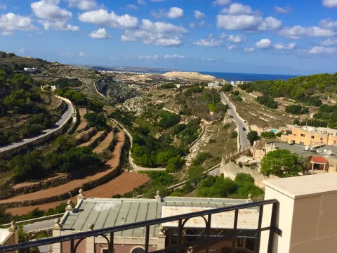 3 bed Penthouse For Rent in Swieqi, Swieqi - thumb 1