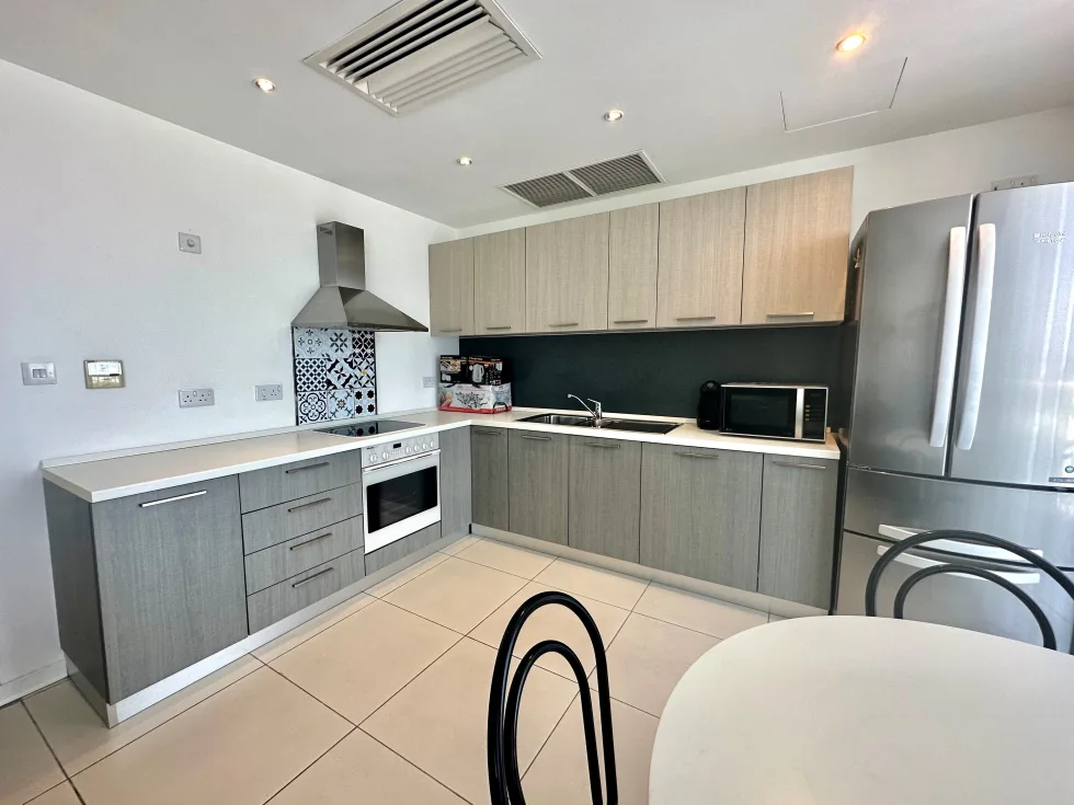 2 bed Penthouse For Rent in Sliema, Sliema - thumb 4