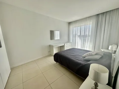 2 bed Penthouse For Rent in Sliema, Sliema - thumb 7