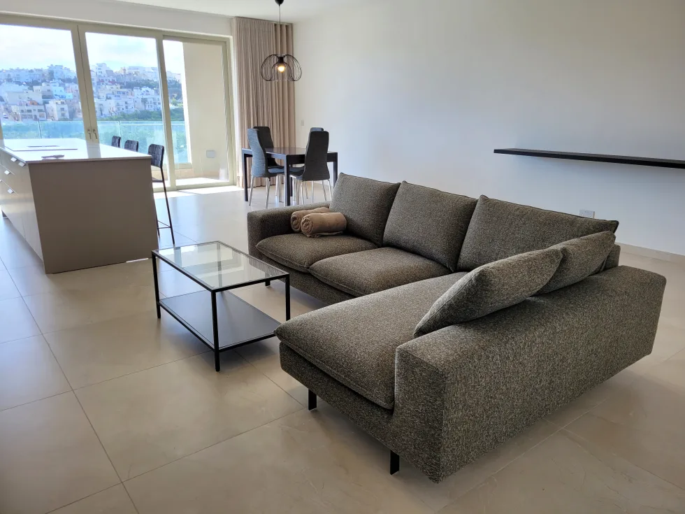 3 bed Apartment For Rent in Swieqi, Swieqi - thumb 2
