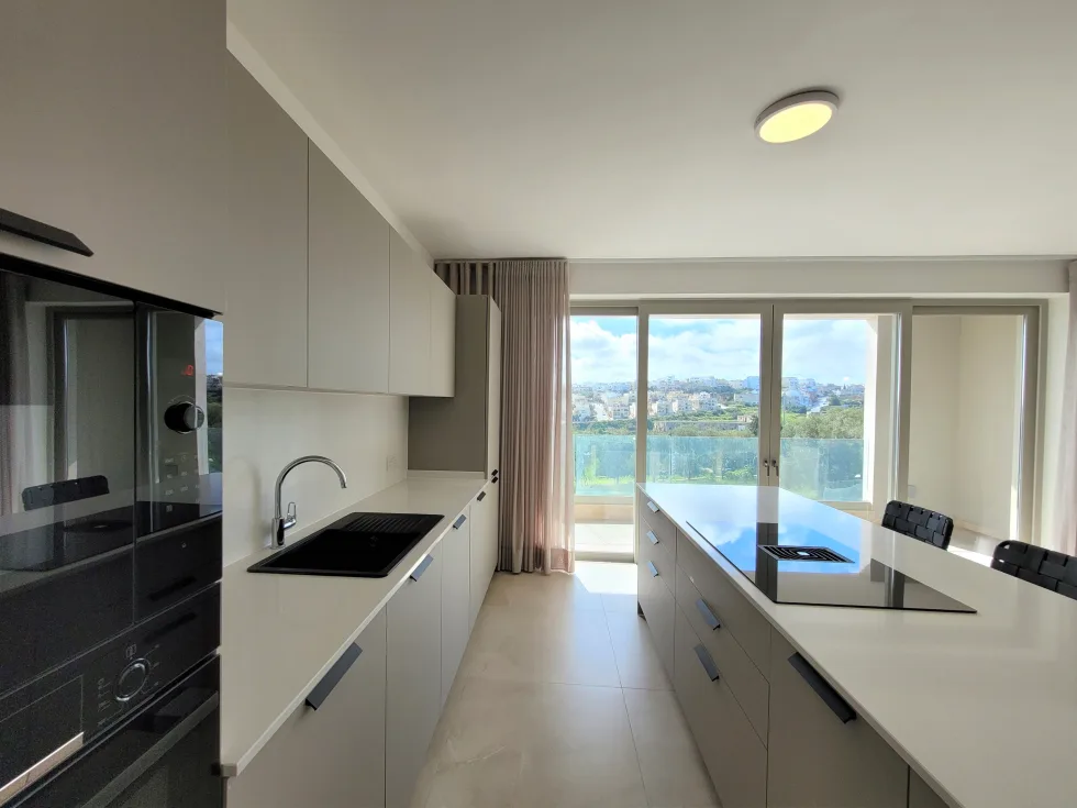3 bed Apartment For Rent in Swieqi, Swieqi - thumb 4