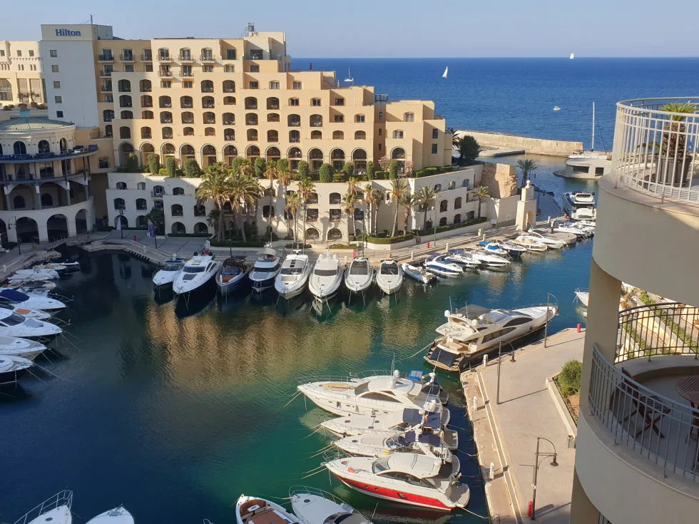 3 bed Penthouse For Rent in St Julian's, St Julian's - thumb 1