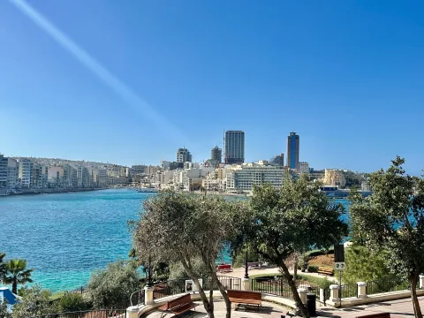 4 bed Apartment For Rent in Sliema, Sliema - thumb 1