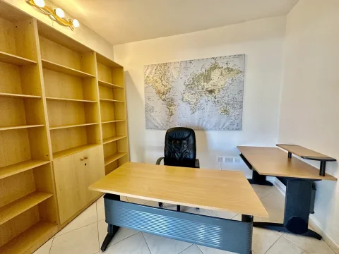 4 bed Apartment For Rent in Sliema, Sliema - thumb 11