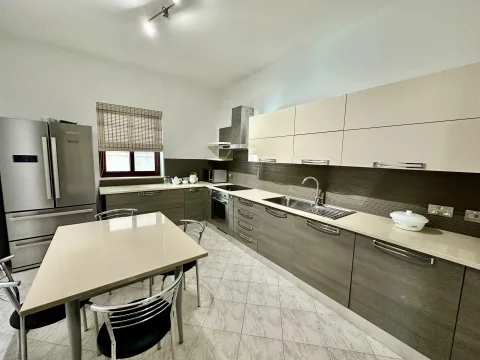 4 bed Apartment For Rent in Sliema, Sliema - thumb 7