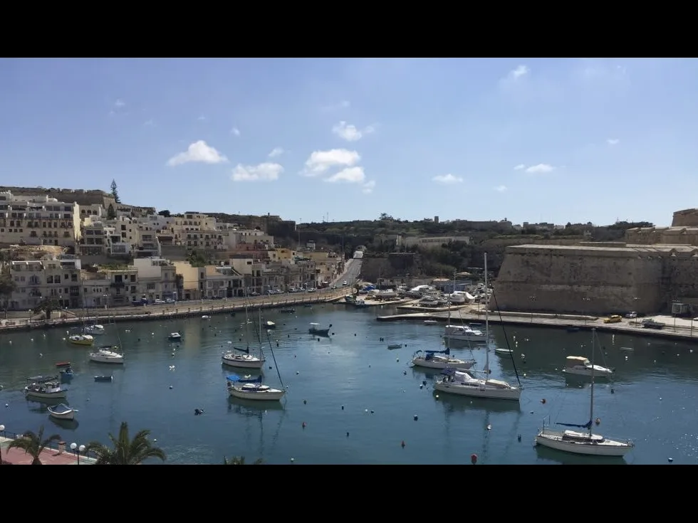 2 bed Penthouse For Rent in Kalkara, Kalkara - thumb 1