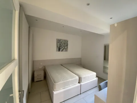 3 bed Penthouse For Rent in Gzira, Gzira - thumb 6