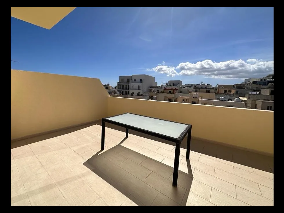 2 bed Penthouse For Rent in Swieqi, Swieqi - thumb 2