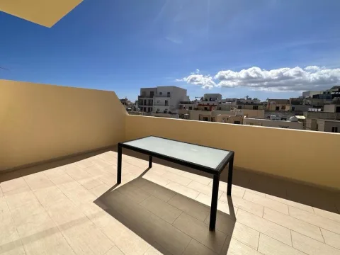 2 bed Penthouse For Rent in Swieqi, Swieqi - thumb 2