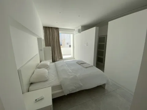 2 bed Apartment For Rent in Sliema, Sliema - thumb 11