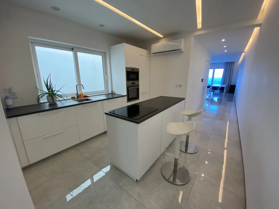 2 bed Apartment For Rent in Sliema, Sliema - thumb 6