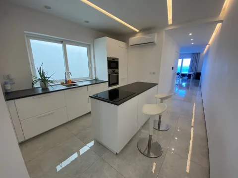 2 bed Apartment For Rent in Sliema, Sliema - thumb 6