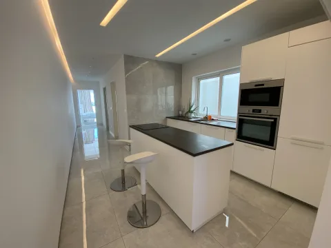 2 bed Apartment For Rent in Sliema, Sliema - thumb 8