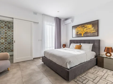 2 bed Penthouse For Rent in Sliema, Sliema - thumb 12