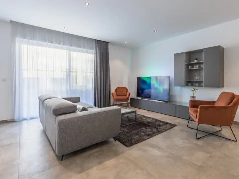 2 bed Penthouse For Rent in Sliema, Sliema - thumb 3