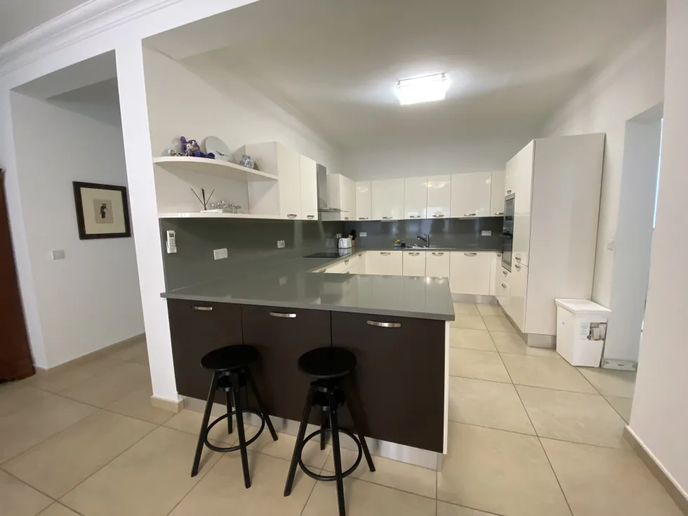 3 bed Apartment For Rent in Sliema, Sliema - thumb 4