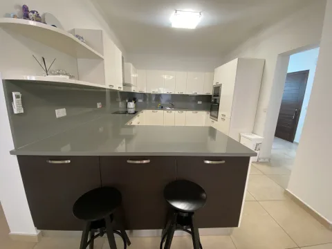 3 bed Apartment For Rent in Sliema, Sliema - thumb 5