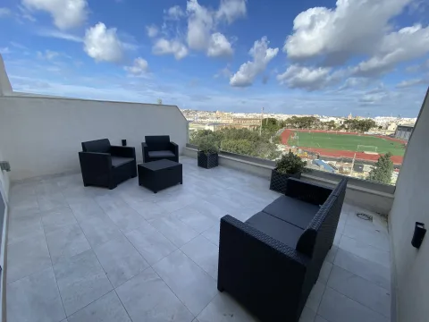 2 bed Penthouse For Rent in Balzan, Balzan - thumb 2