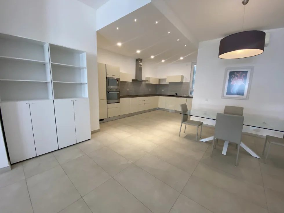 2 bed Maisonette For Rent in Swieqi, Swieqi - thumb 3