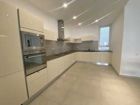 2 bed Maisonette For Rent in Swieqi, Swieqi - thumb 5