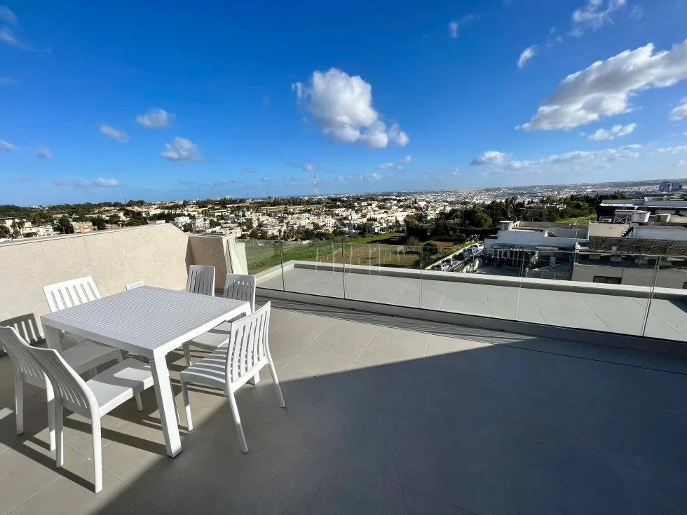 2 bed Penthouse For Rent in Naxxar, Naxxar - thumb 1