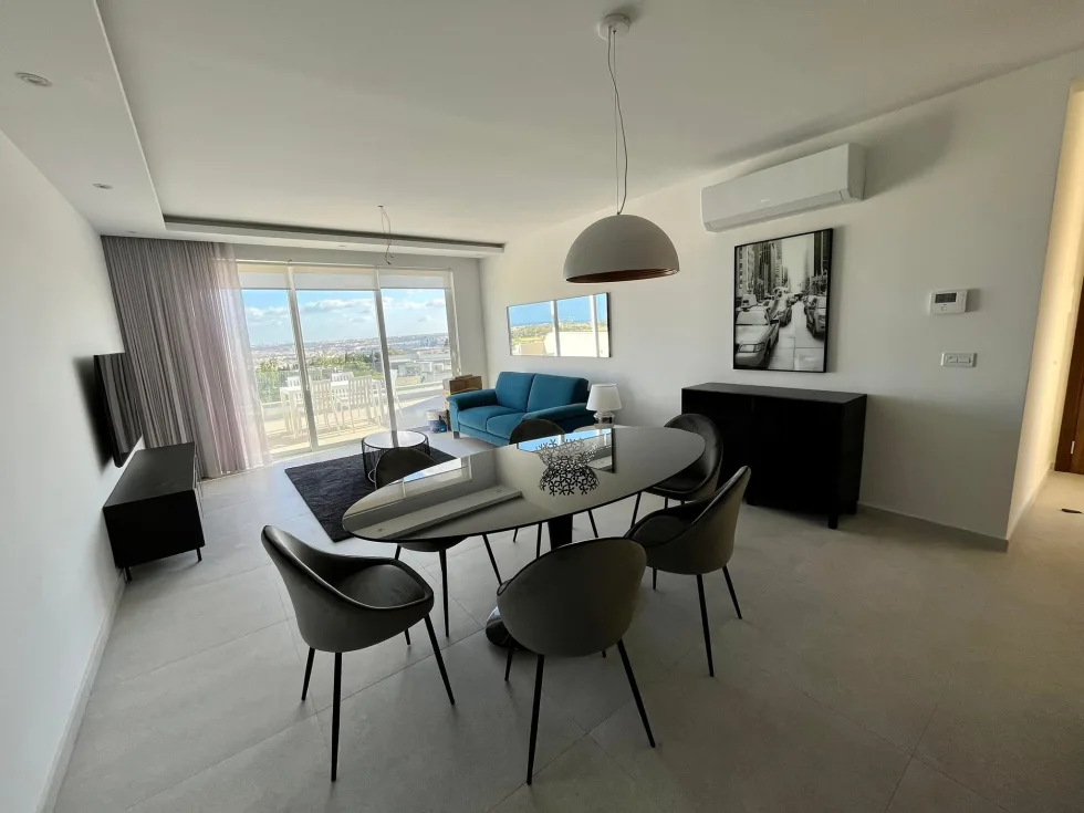2 bed Penthouse For Rent in Naxxar, Naxxar - thumb 2