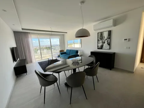 2 bed Penthouse For Rent in Naxxar, Naxxar - thumb 2