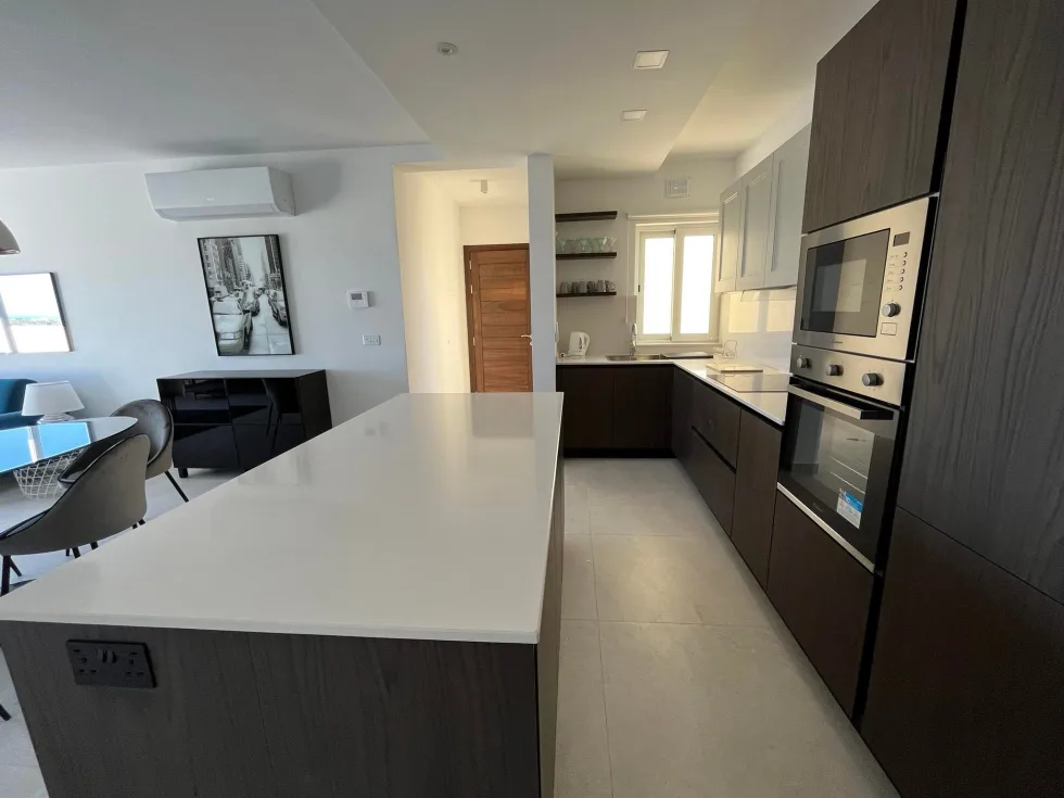 2 bed Penthouse For Rent in Naxxar, Naxxar - thumb 4