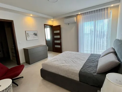 2 bed Penthouse For Rent in Naxxar, Naxxar - thumb 5