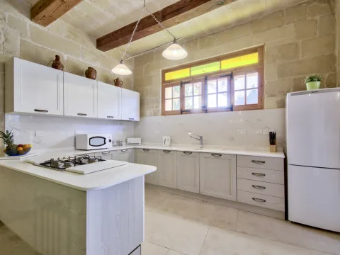 4 bed Farmhouse For Rent in Gharb, Gozo, Gharb, Gozo - thumb 7
