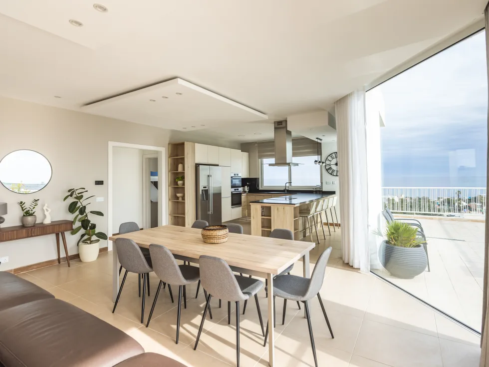 3 bed Penthouse For Rent in Bahar ic-Caghaq, Bahar ic-Caghaq - thumb 2