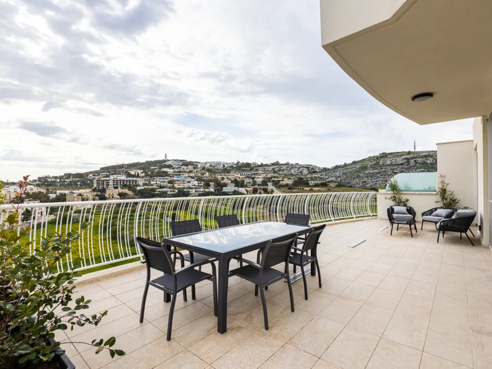 3 bed Penthouse For Rent in Bahar ic-Caghaq, Bahar ic-Caghaq - thumb 3