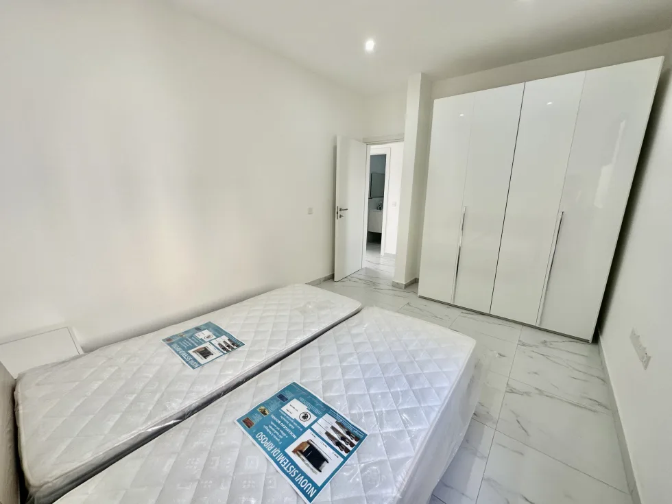 3 bed Apartment For Rent in Sliema, Sliema - thumb 9