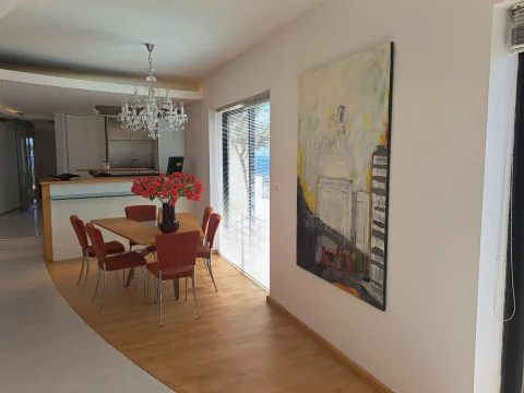 2 bed Penthouse For Rent in Sliema, Sliema - thumb 6