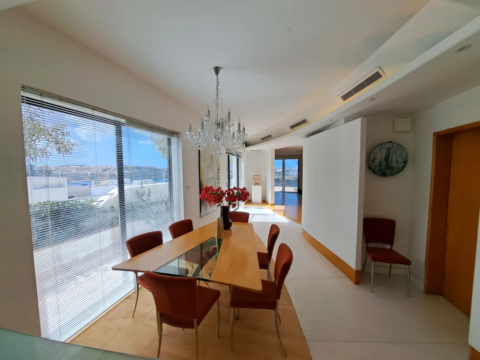 2 bed Penthouse For Rent in Sliema, Sliema - thumb 8