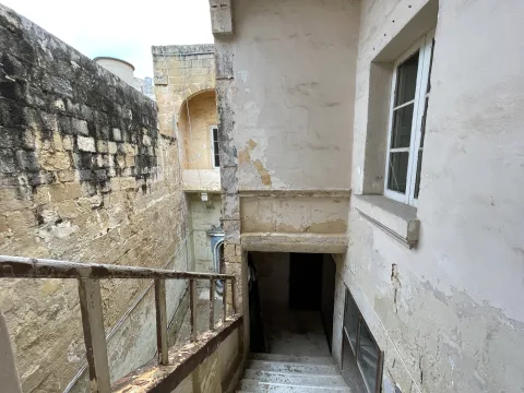 3 bed Palazzo For Sale in Vittoriosa, Vittoriosa - thumb 9