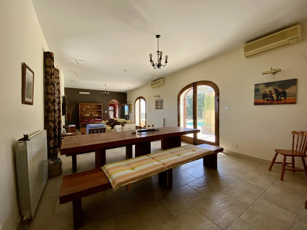 4 bed Farmhouse For Sale in Siggiewi, Siggiewi - thumb 7