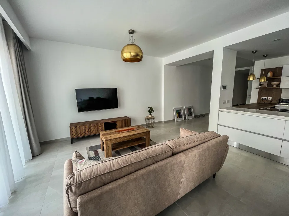 3 bed Apartment For Rent in Sliema, Sliema - thumb 2