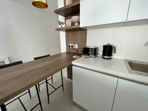 3 bed Apartment For Rent in Sliema, Sliema - thumb 6