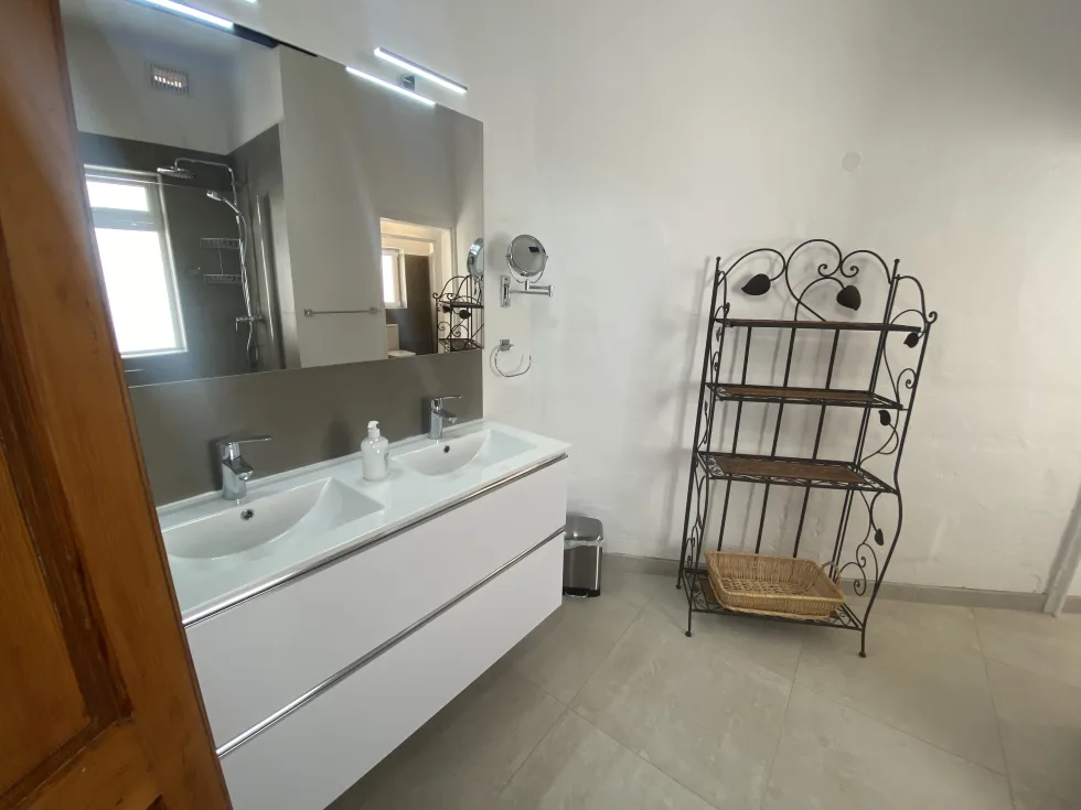 2 bed Apartment For Rent in Sliema, Sliema - thumb 10