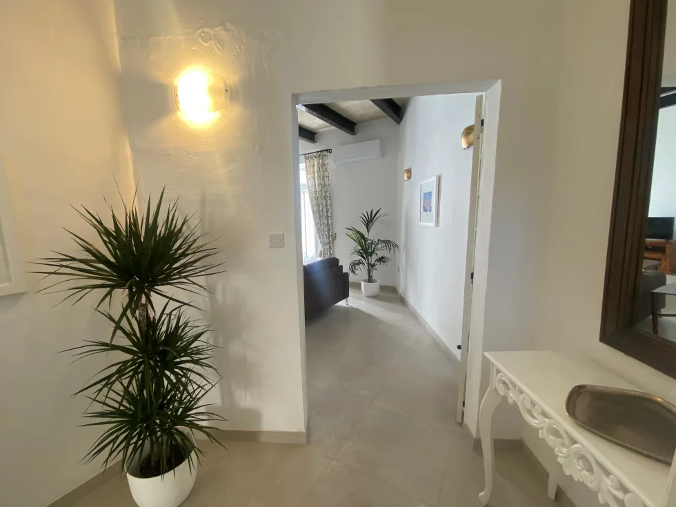 2 bed Apartment For Rent in Sliema, Sliema - thumb 2