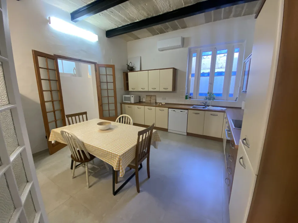 2 bed Apartment For Rent in Sliema, Sliema - thumb 3