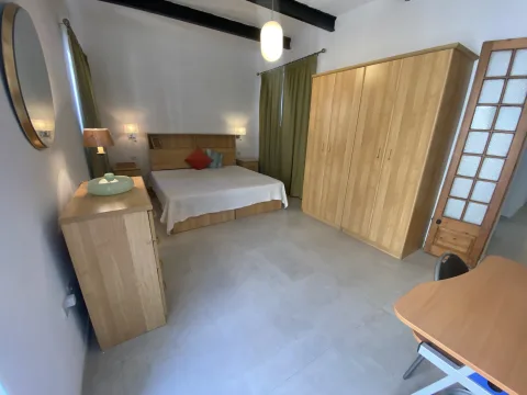 2 bed Apartment For Rent in Sliema, Sliema - thumb 6