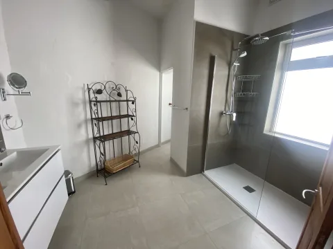 2 bed Apartment For Rent in Sliema, Sliema - thumb 9