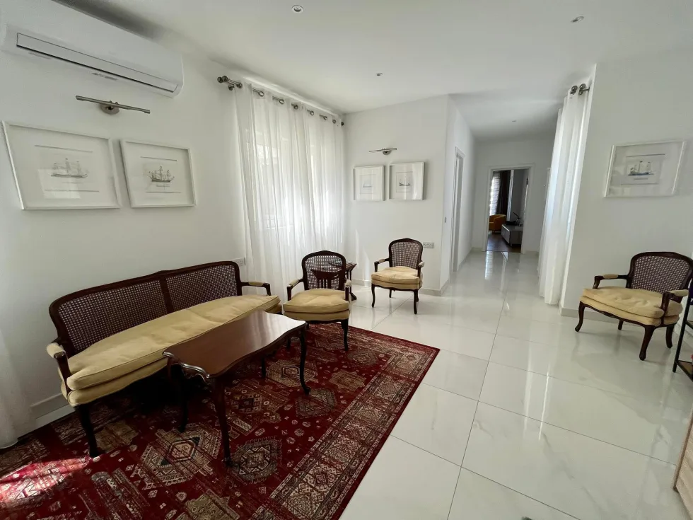 3 bed Penthouse For Rent in Sliema, Sliema - thumb 10