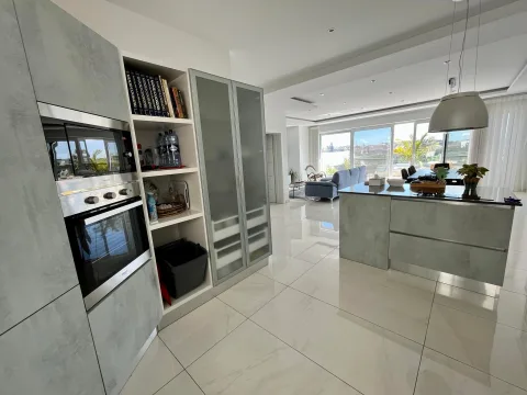 3 bed Penthouse For Rent in Sliema, Sliema - thumb 8