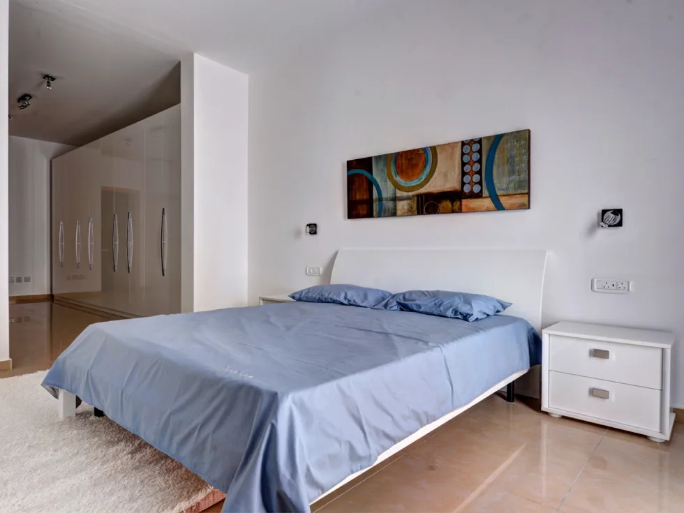 3 bed Apartment For Rent in Sliema, Sliema - thumb 12